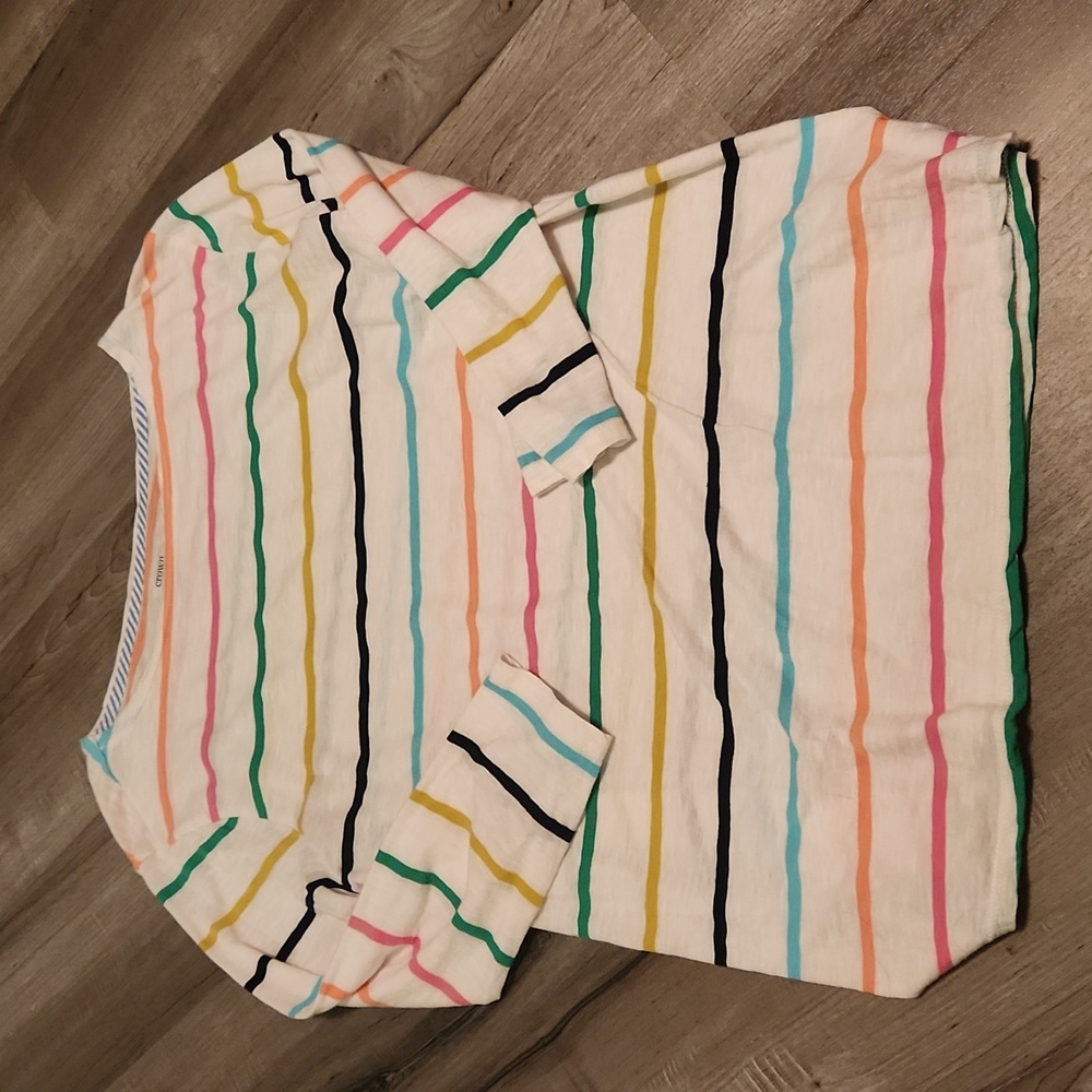 Crown & Ivy 3/4 top